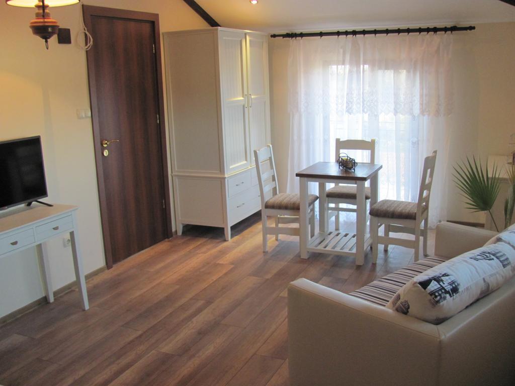 Guest House Villa Elma Nevsha Exterior foto